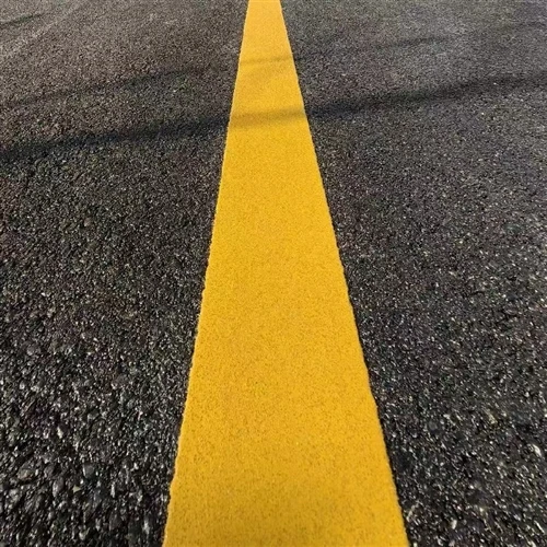 Yol İşaretlemede Sarı Boyayla Yol Güvenliğini Artırma